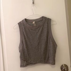 Women’s Free People crop workout tank